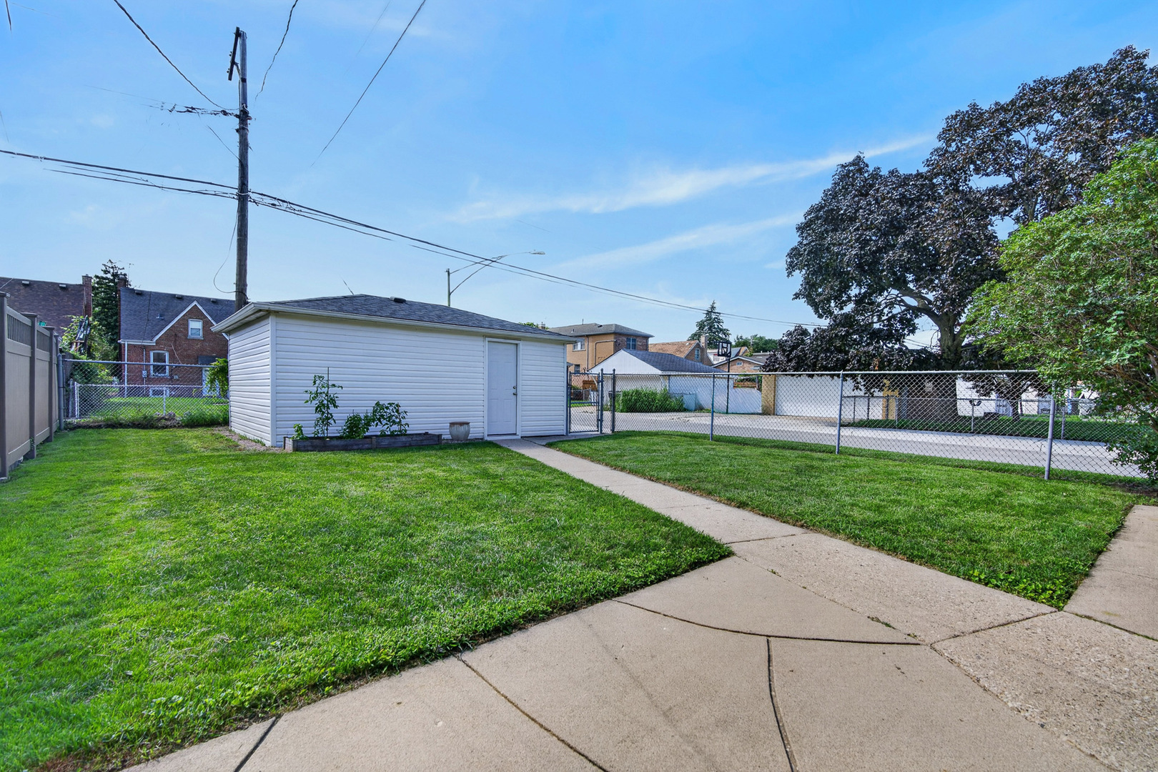 12739887 Property Photo 26