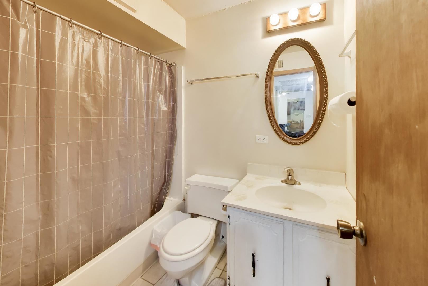 17005 Albany Avenue 202 Property Photo 15