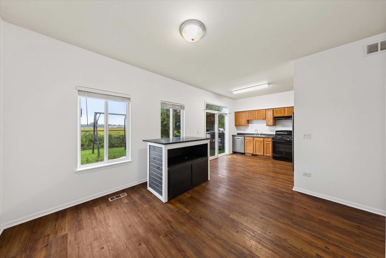 4409 Klatt Street Property Photo 6