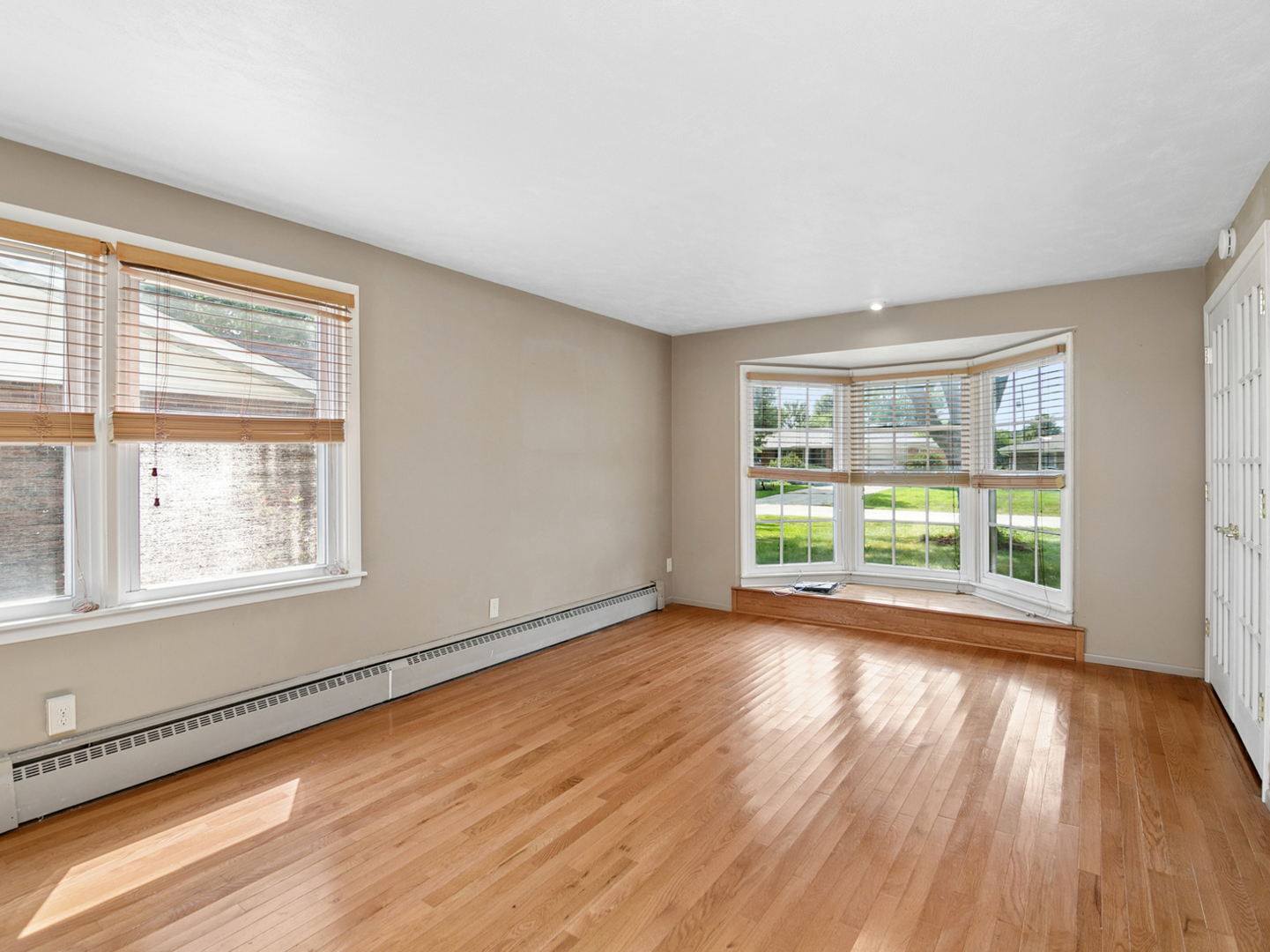 185 N Lynn Court Property Photo 3