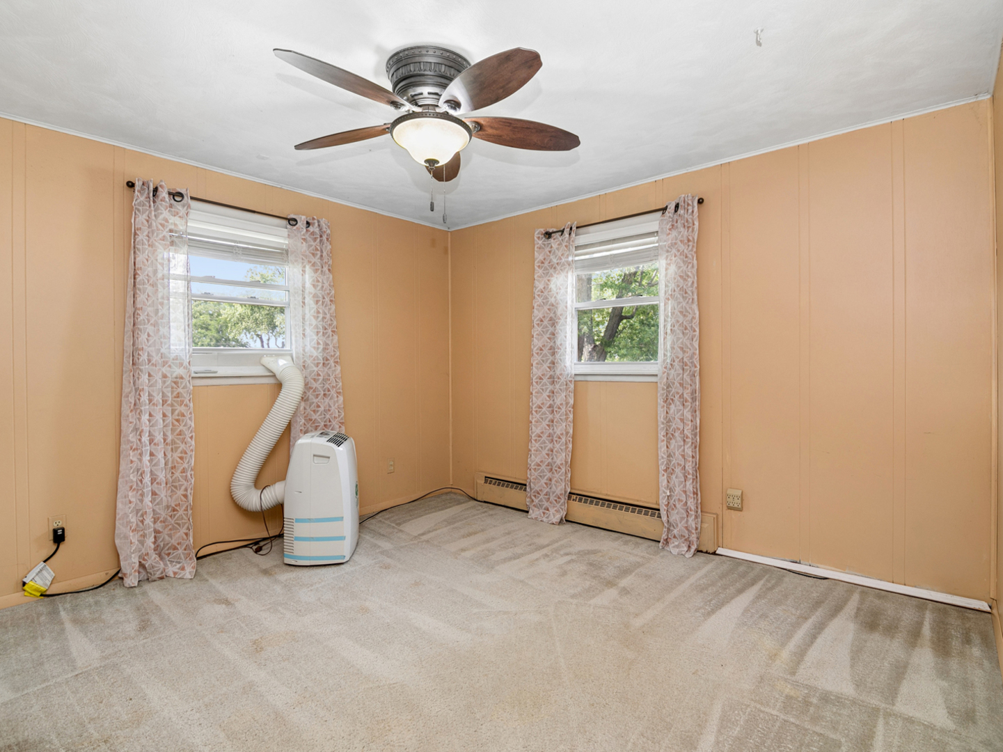 185 N Lynn Court Property Photo 17