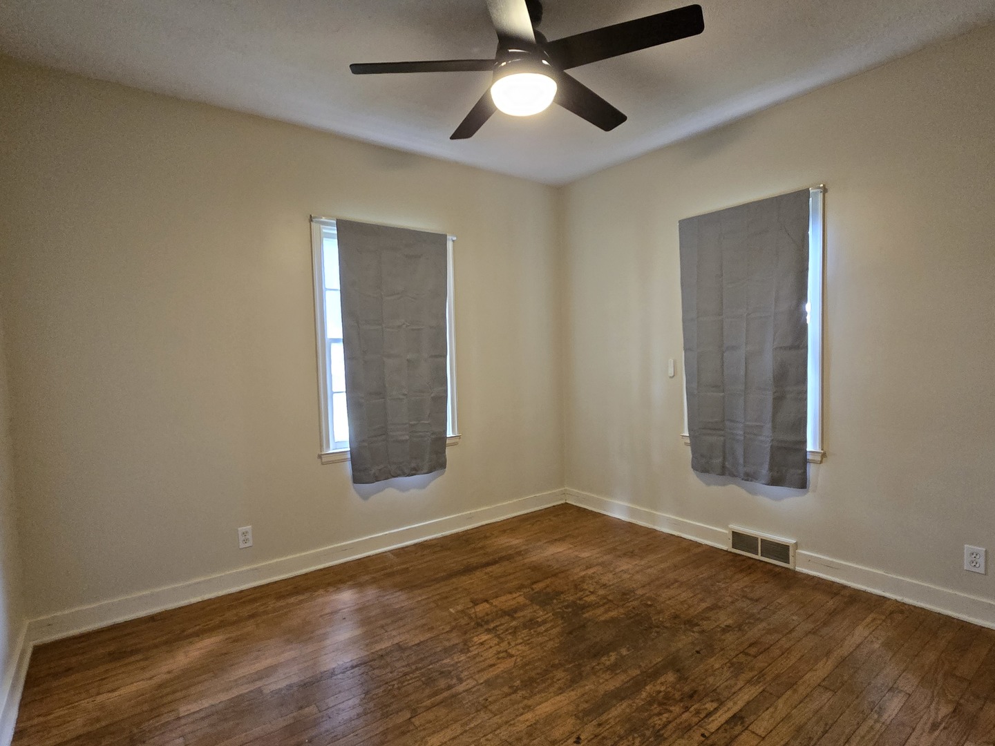 1015 10th Avenue Property Photo 5