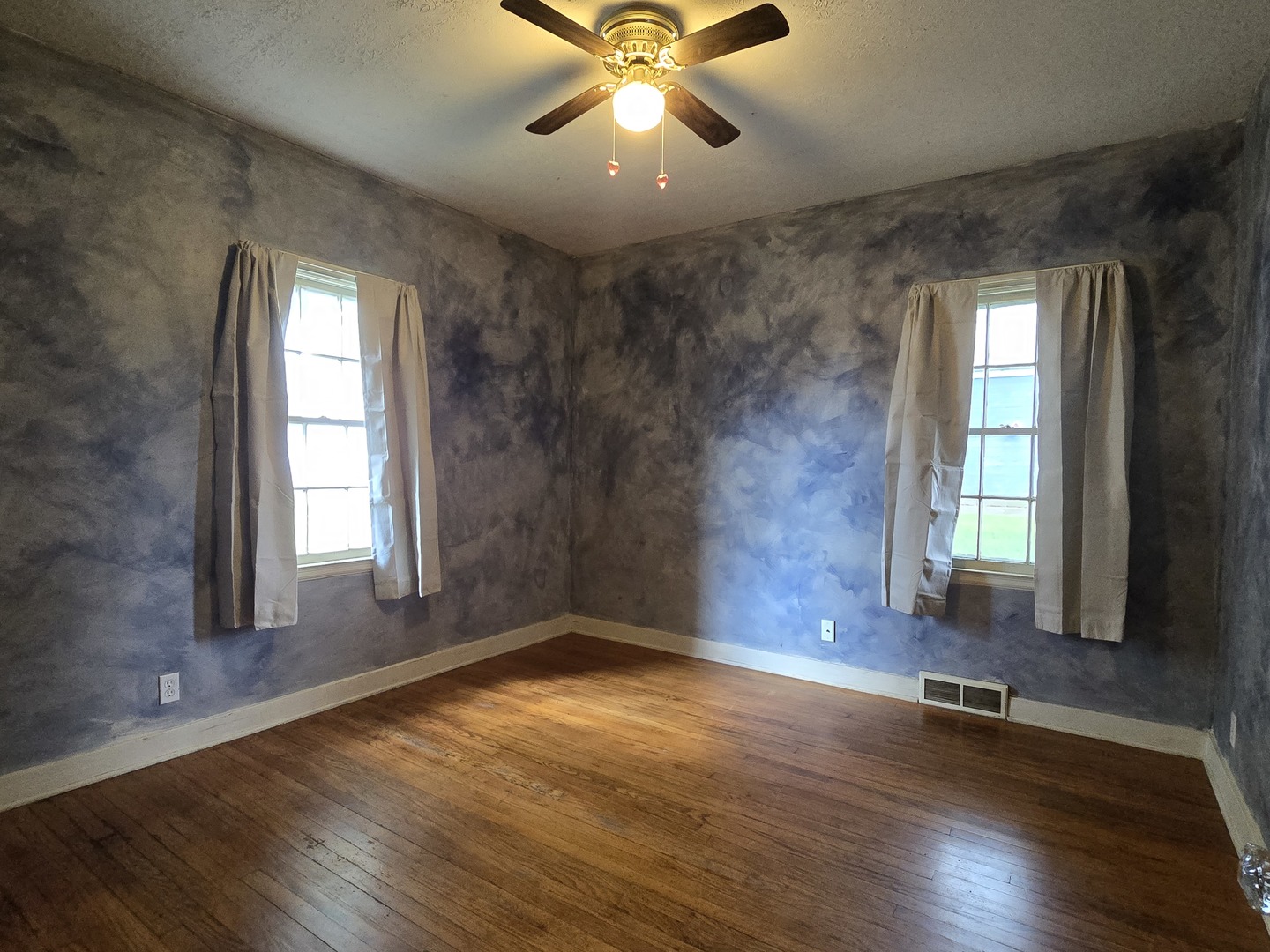1015 10th Avenue Property Photo 7