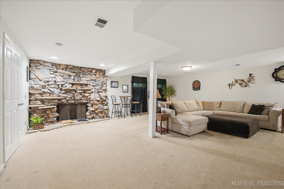 1n255 Prairie Avenue Property Photo 20