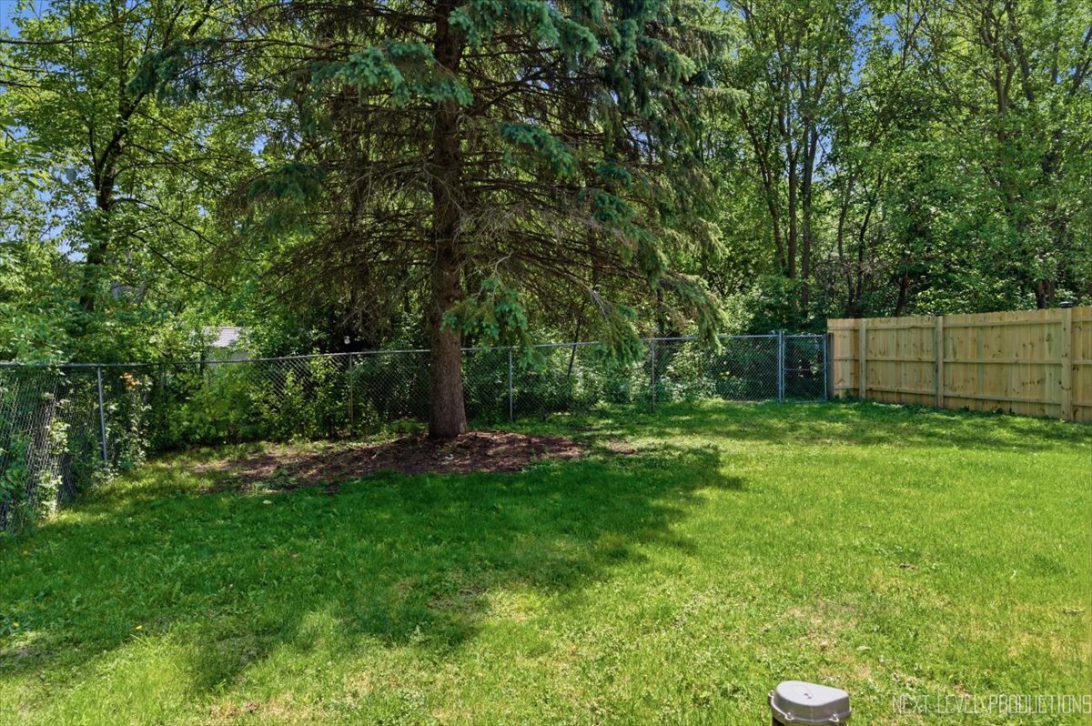 1n255 Prairie Avenue Property Photo 28