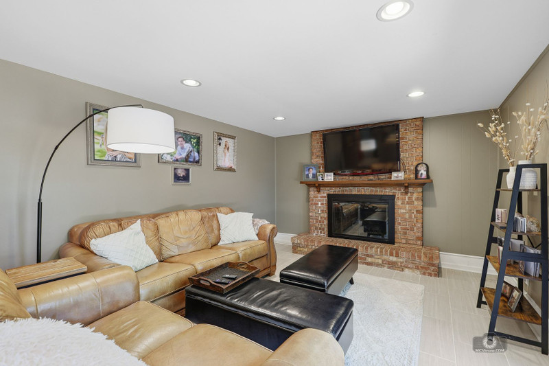 619 E Bauer Road Property Photo 11