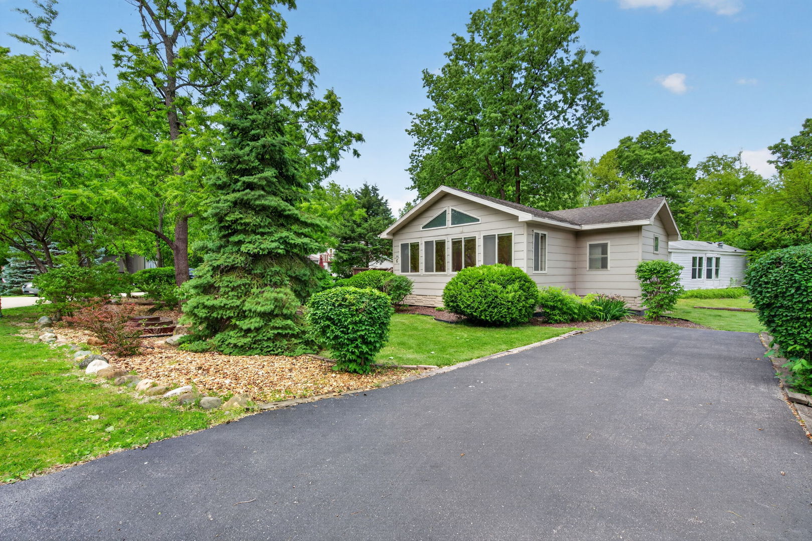 6 Largemouth Lane Property Photo 2