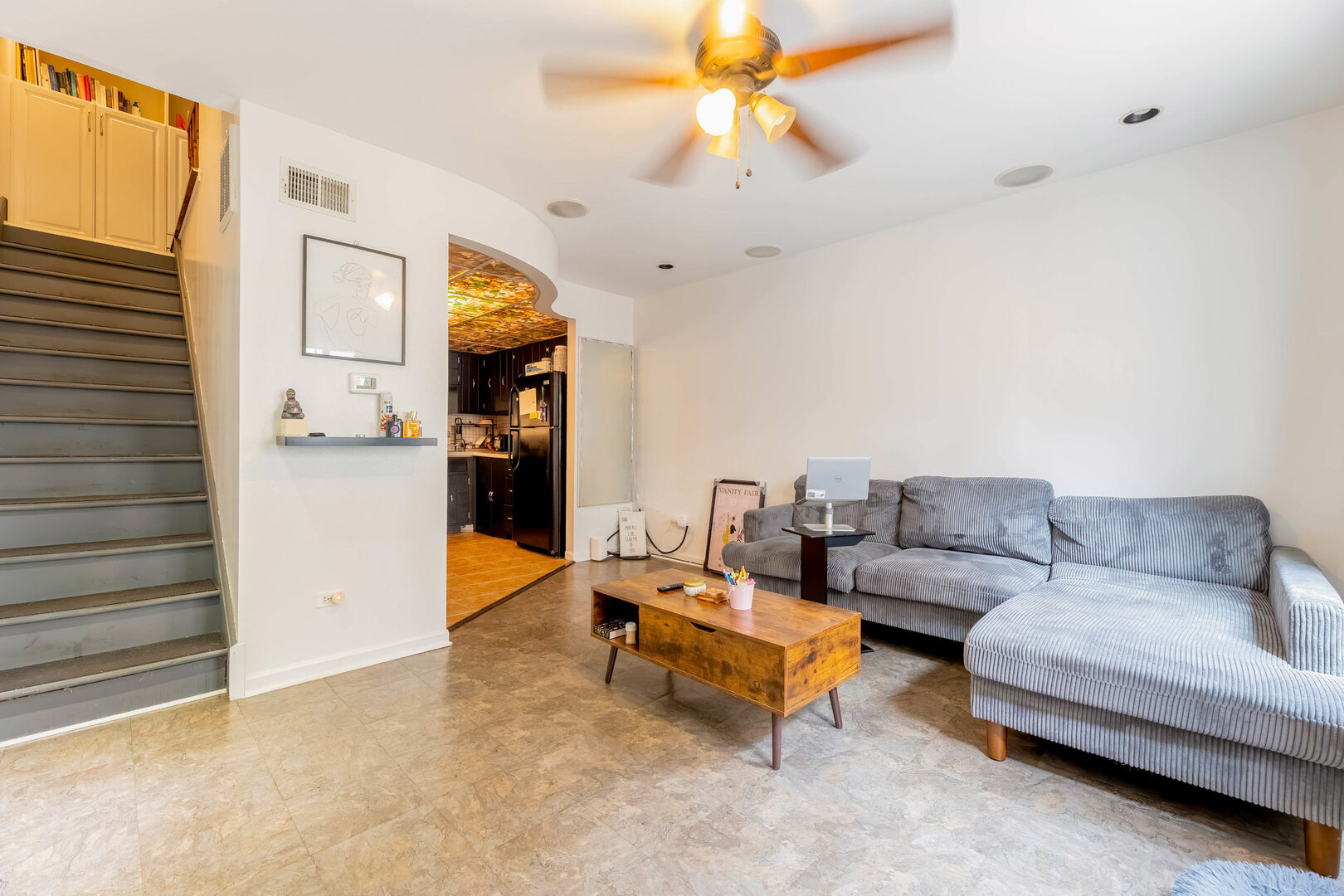 4038 Fitzjames Walk Property Photo 3