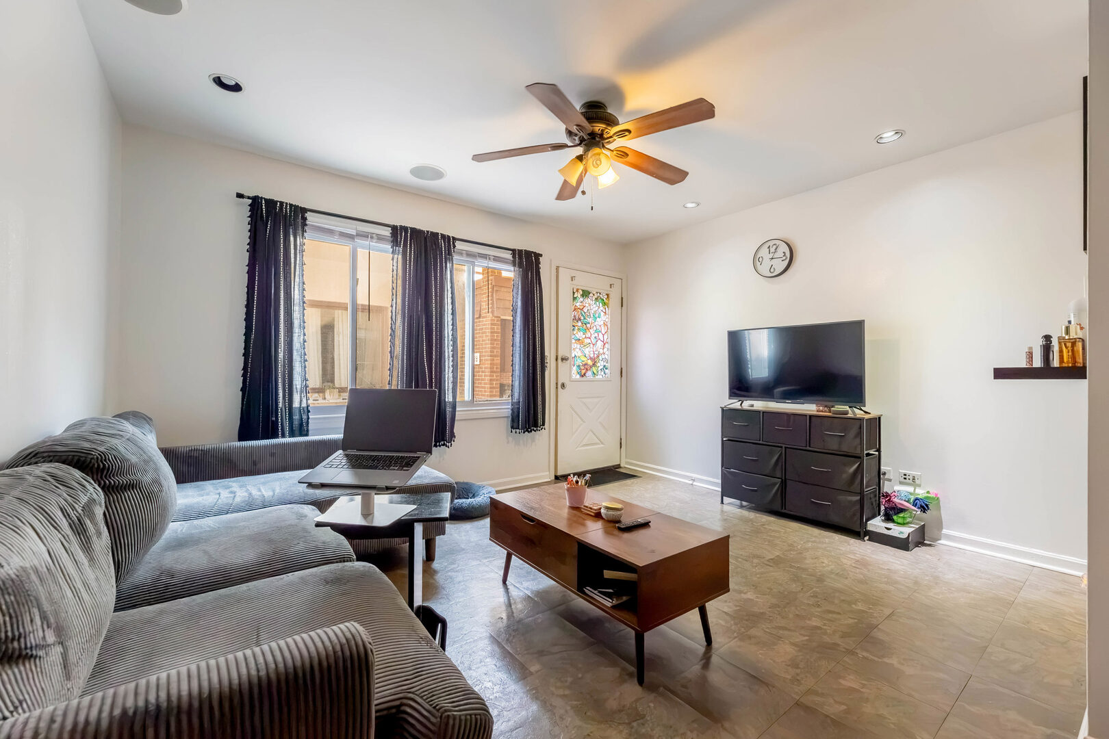 4038 Fitzjames Walk Property Photo 5