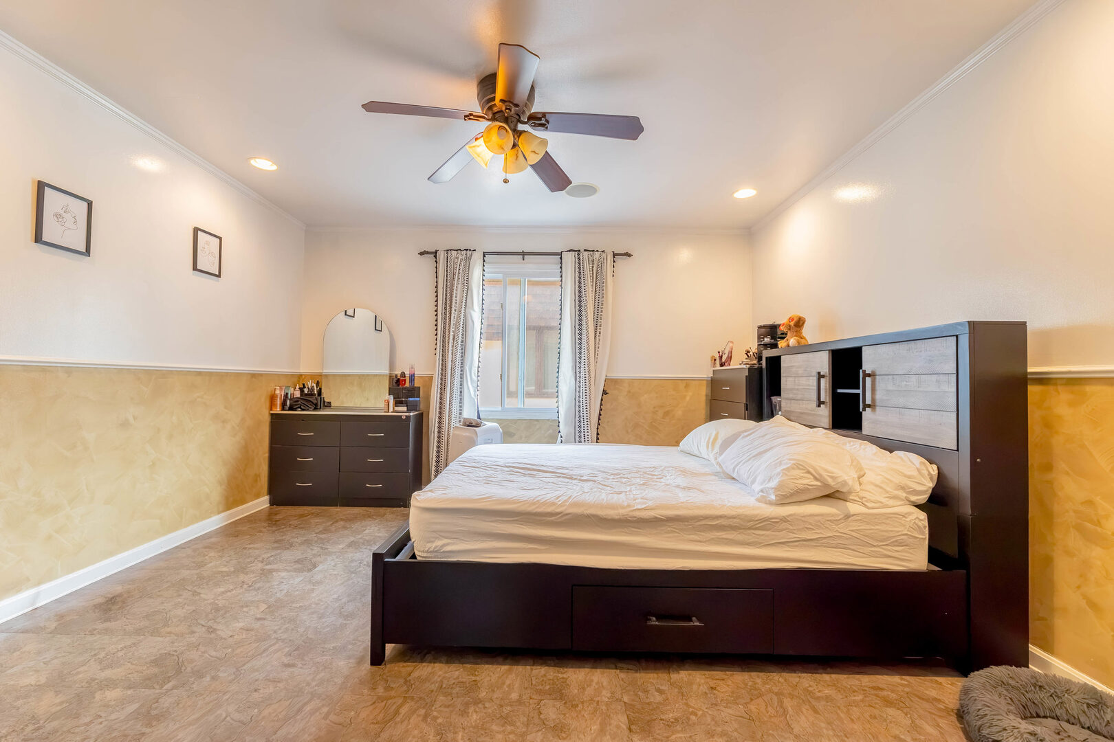 4038 Fitzjames Walk Property Photo 9