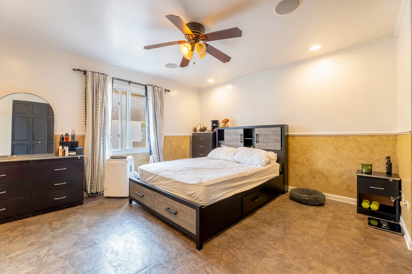 4038 Fitzjames Walk Property Photo 11