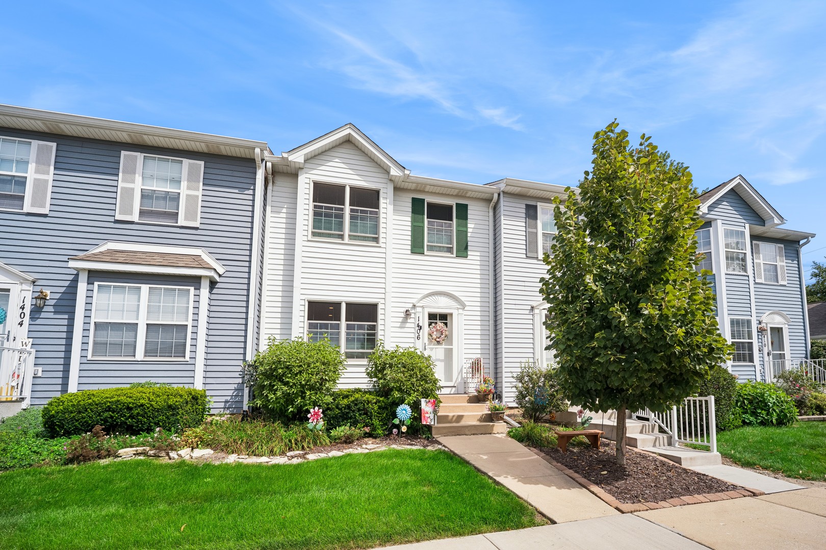 1406 Charleston Court Property Photo 1