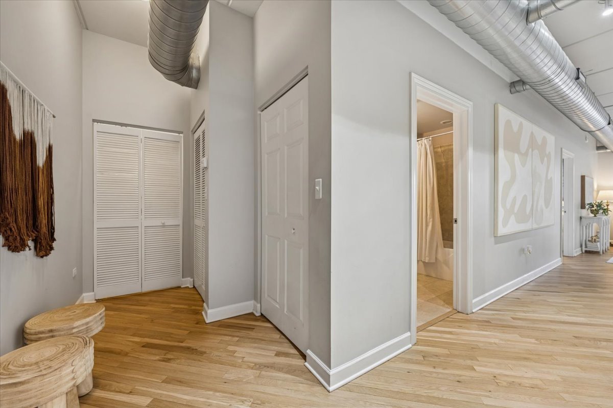 3125 W Fullerton Avenue 419 Property Photo 24