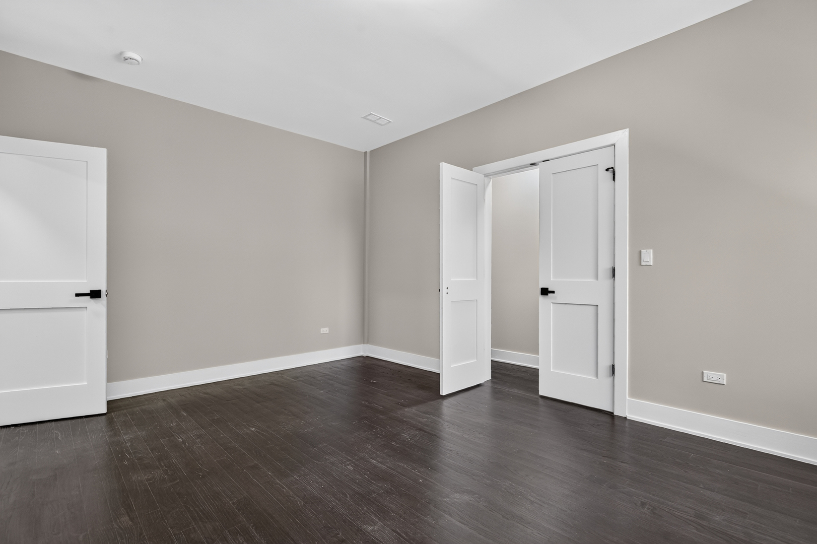 234 E 58th Place Property Photo 62