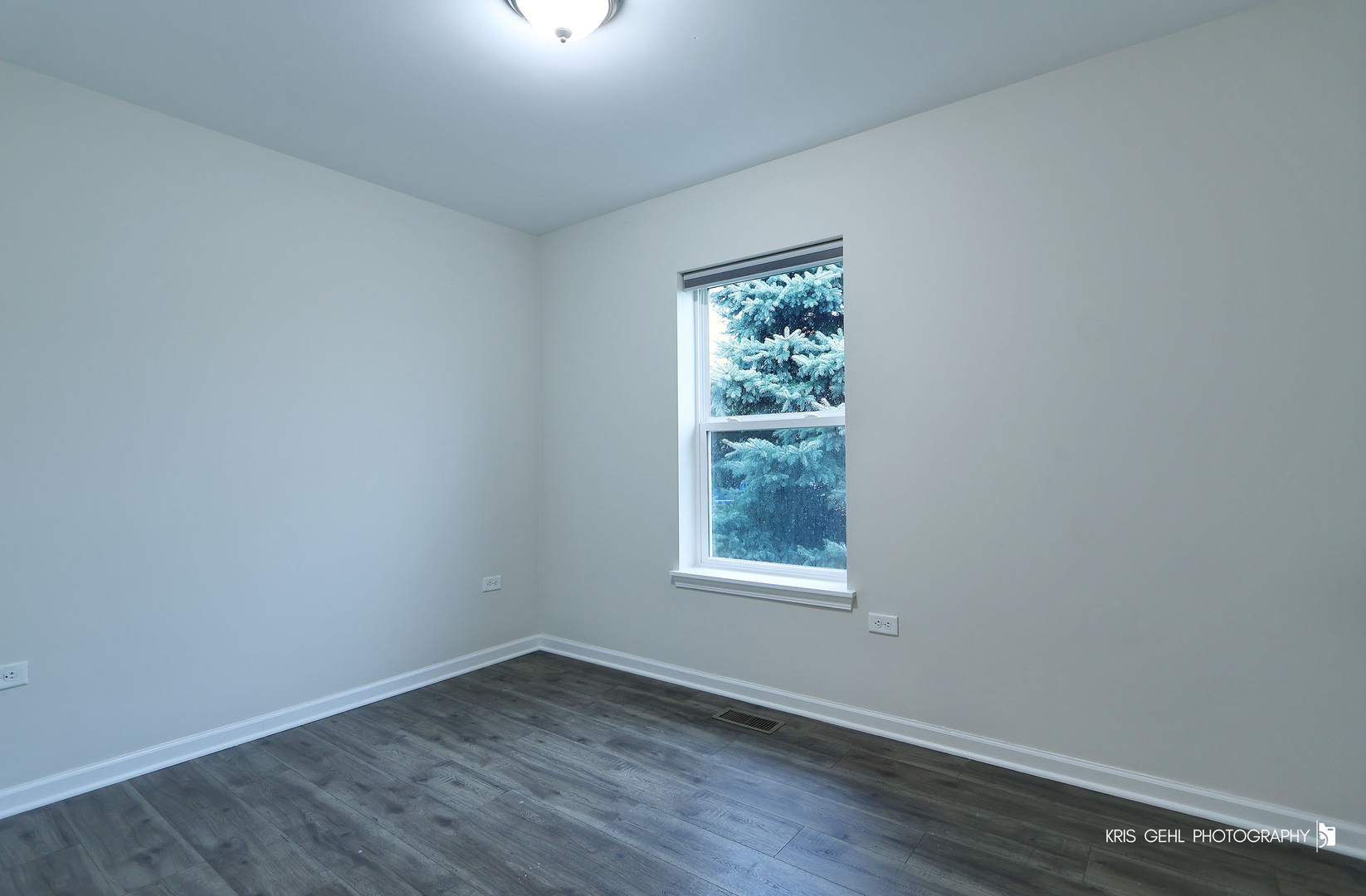 1410 Thomas Drive Property Photo 10