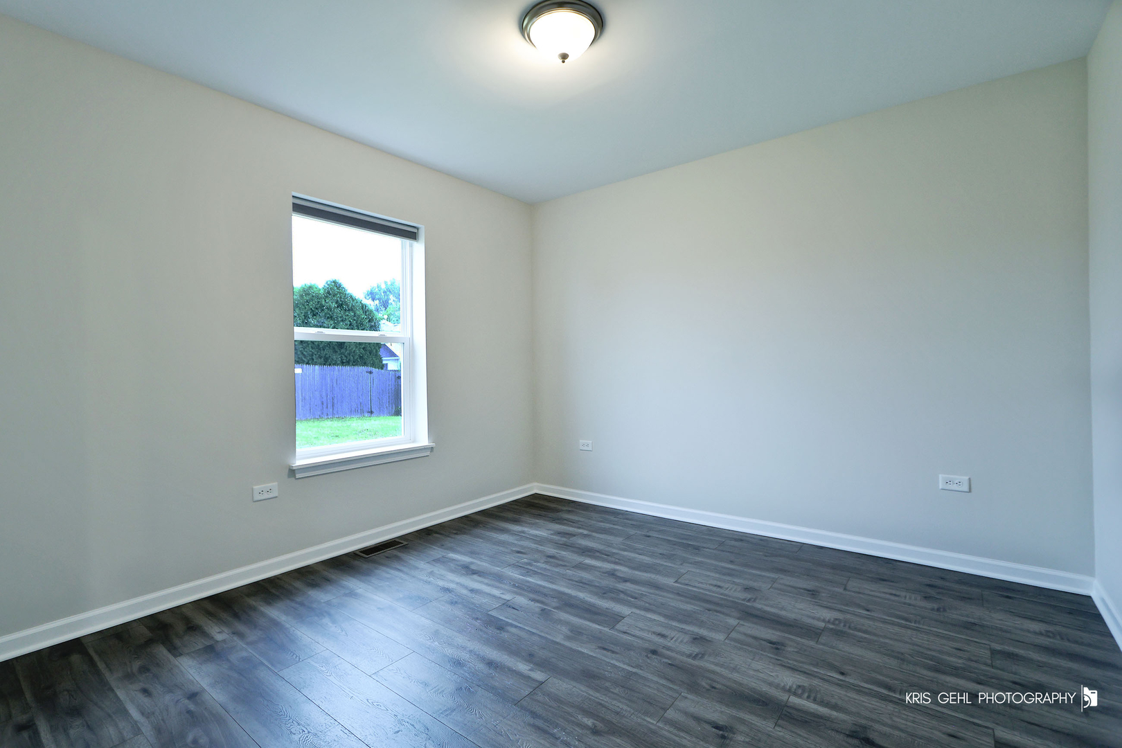 1410 Thomas Drive Property Photo 14