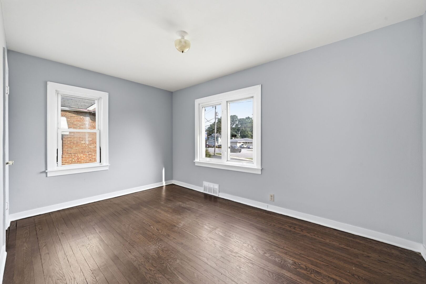 404 River Oaks Drive Property Photo 9