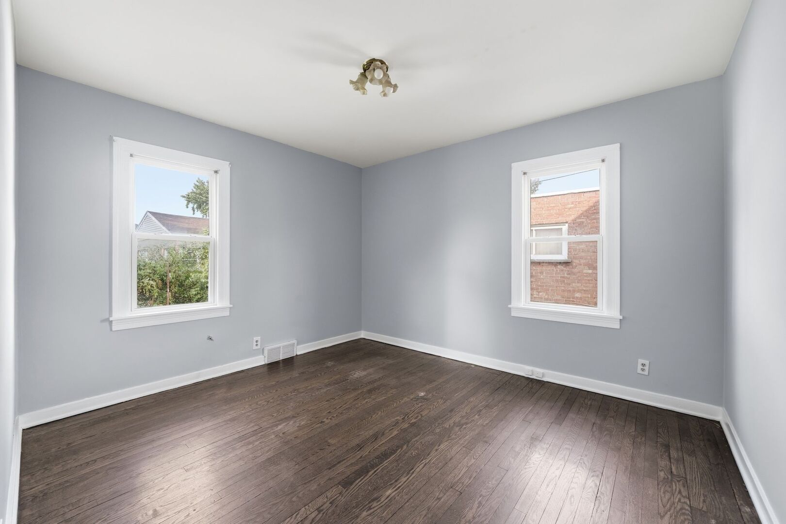 404 River Oaks Drive Property Photo 11