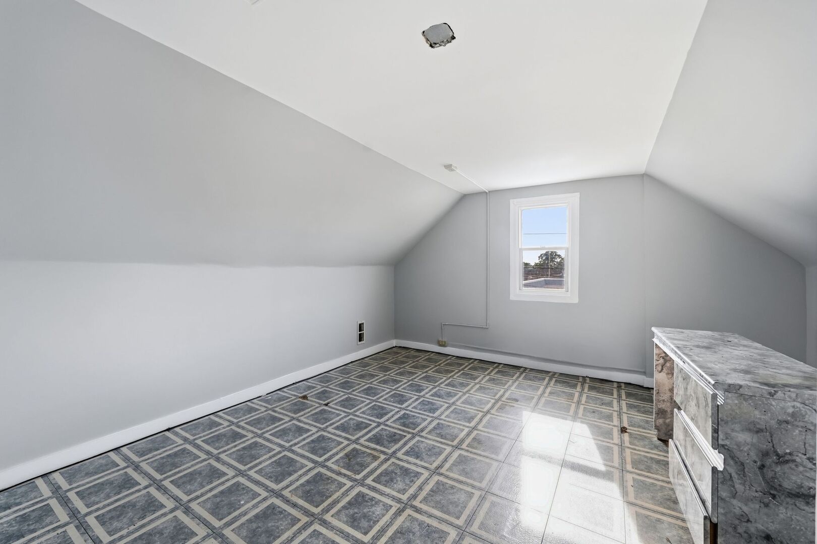 404 River Oaks Drive Property Photo 15