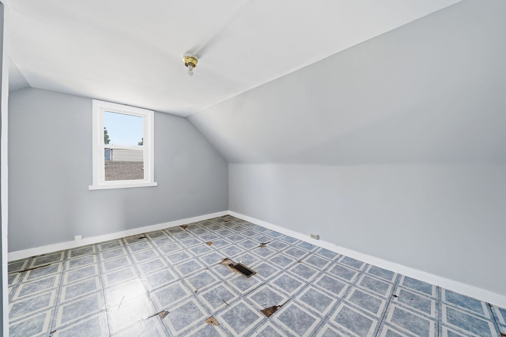 404 River Oaks Drive Property Photo 17