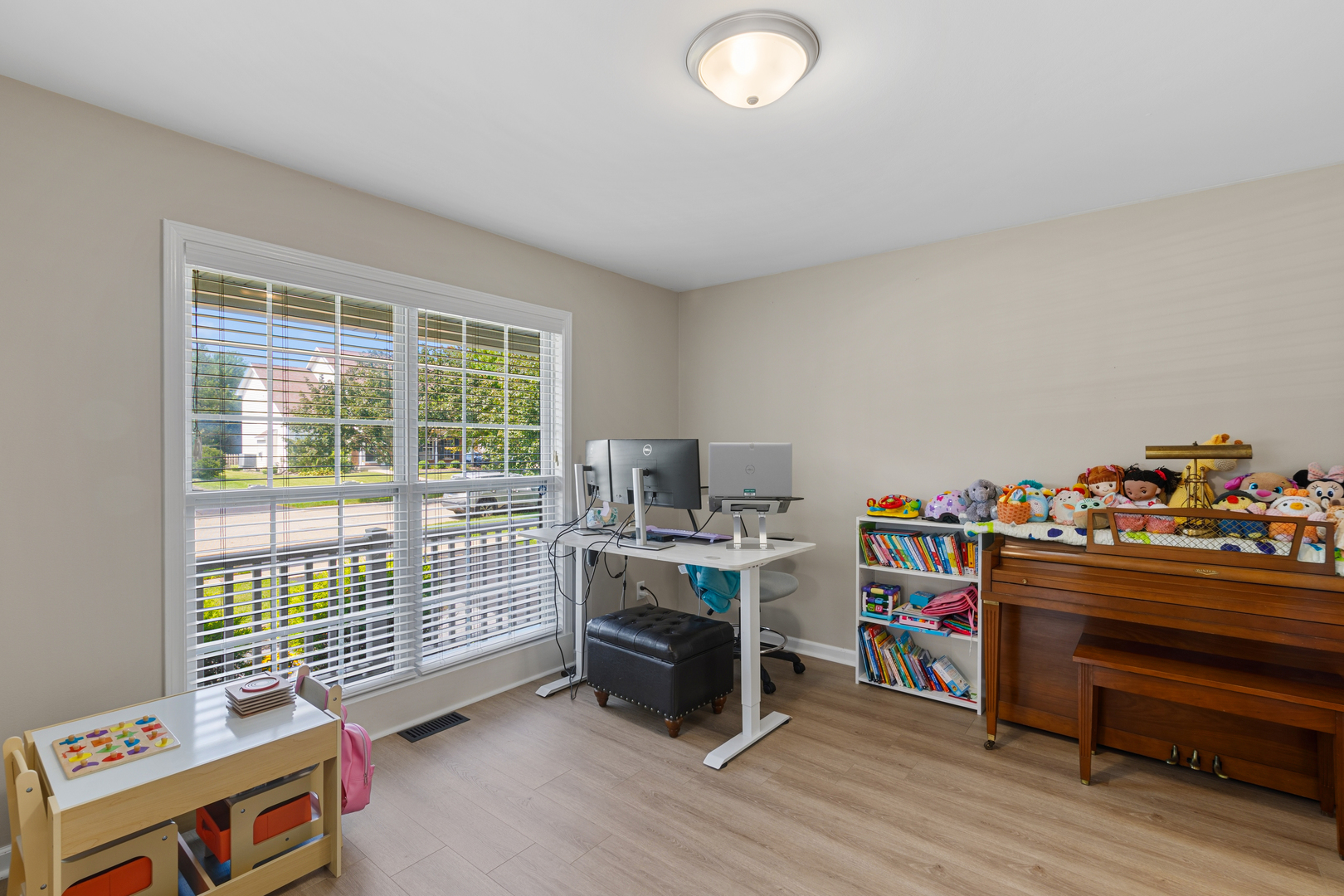 752 Kensington Boulevard Property Photo 4