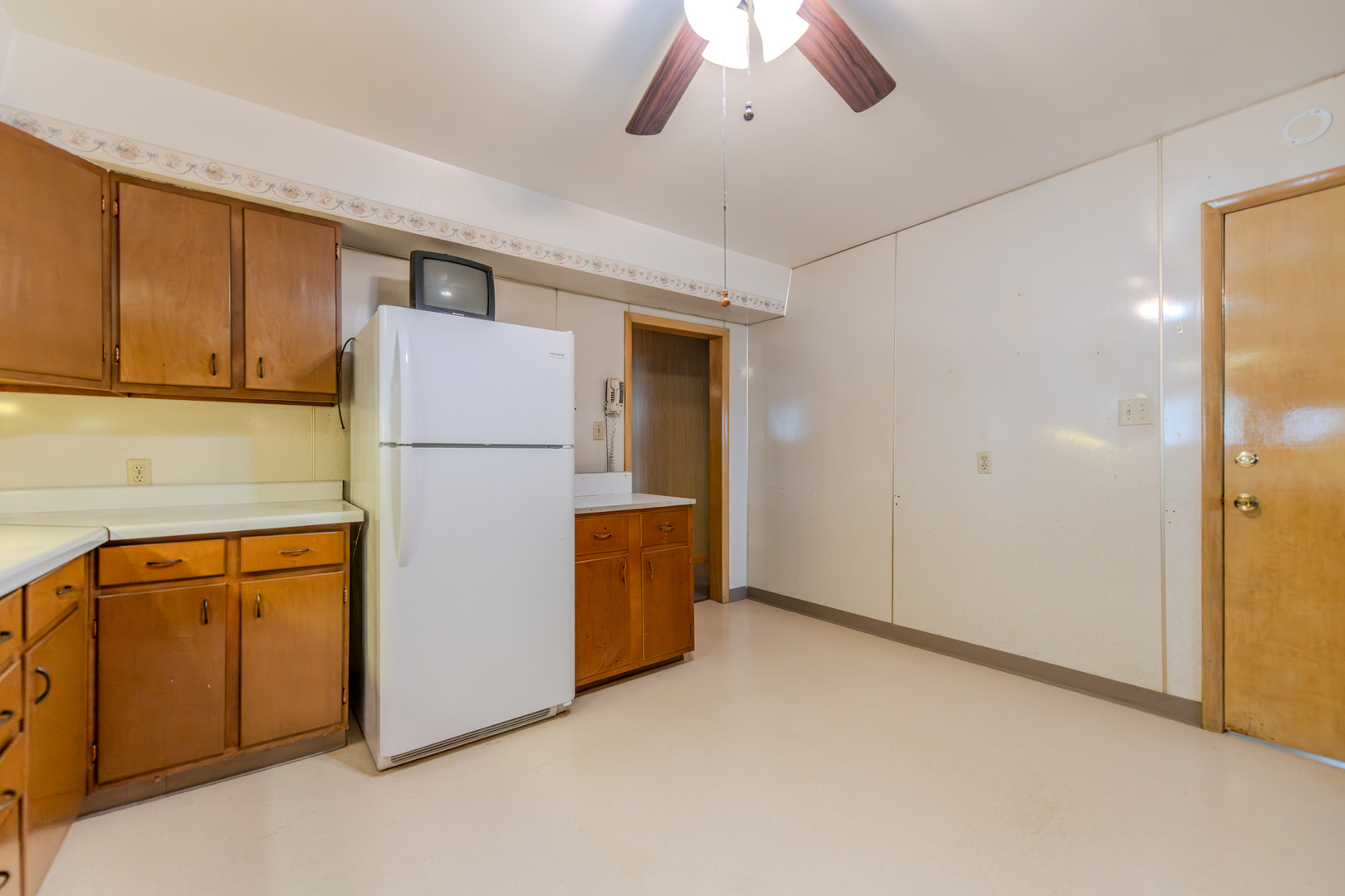 608 E Grant Street Property Photo 18