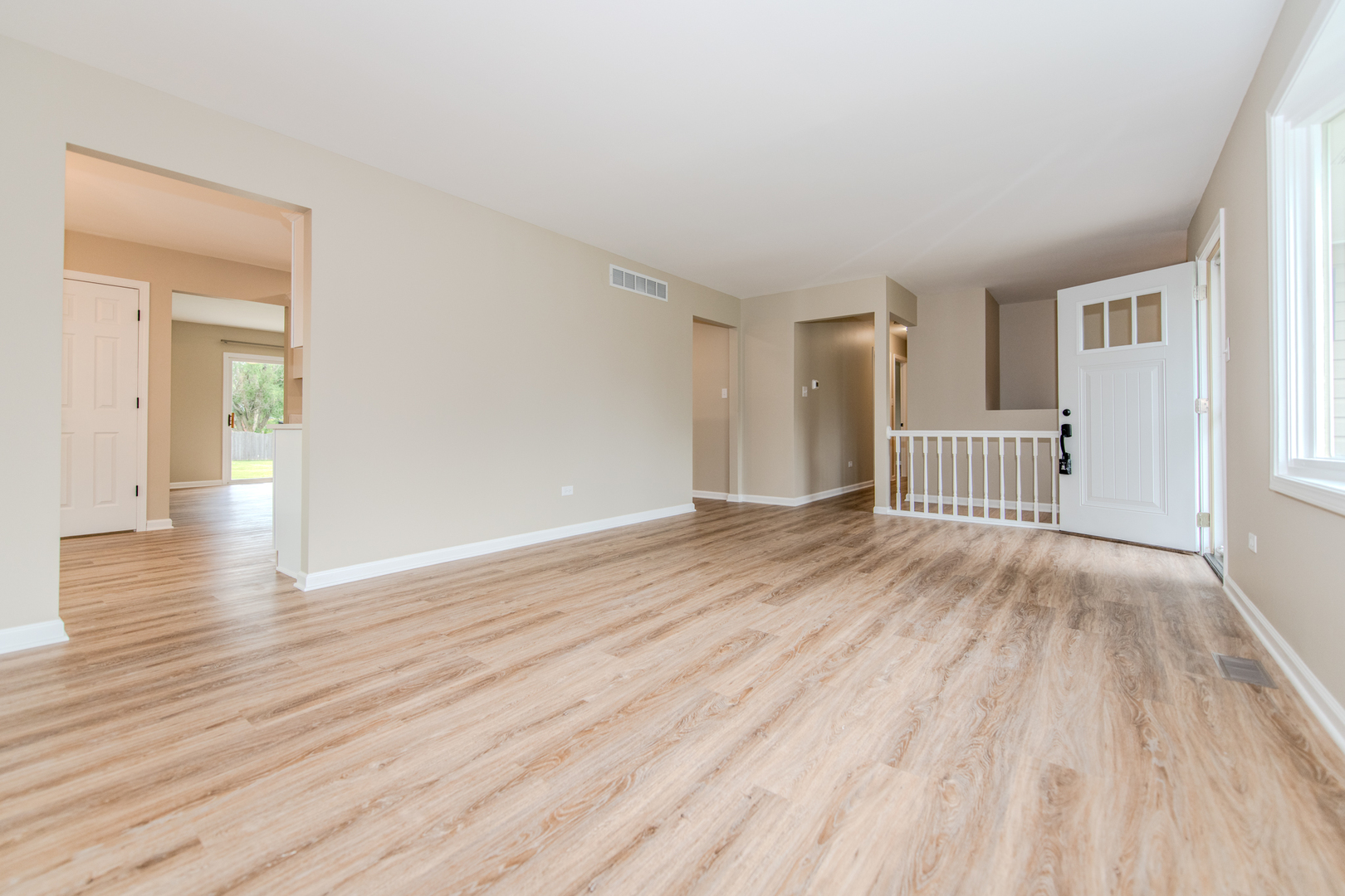 2807 Lektorich Lane Property Photo 4