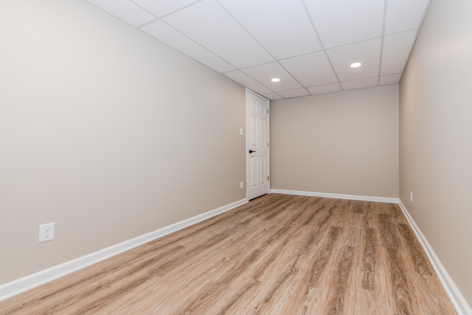2807 Lektorich Lane Property Photo 18