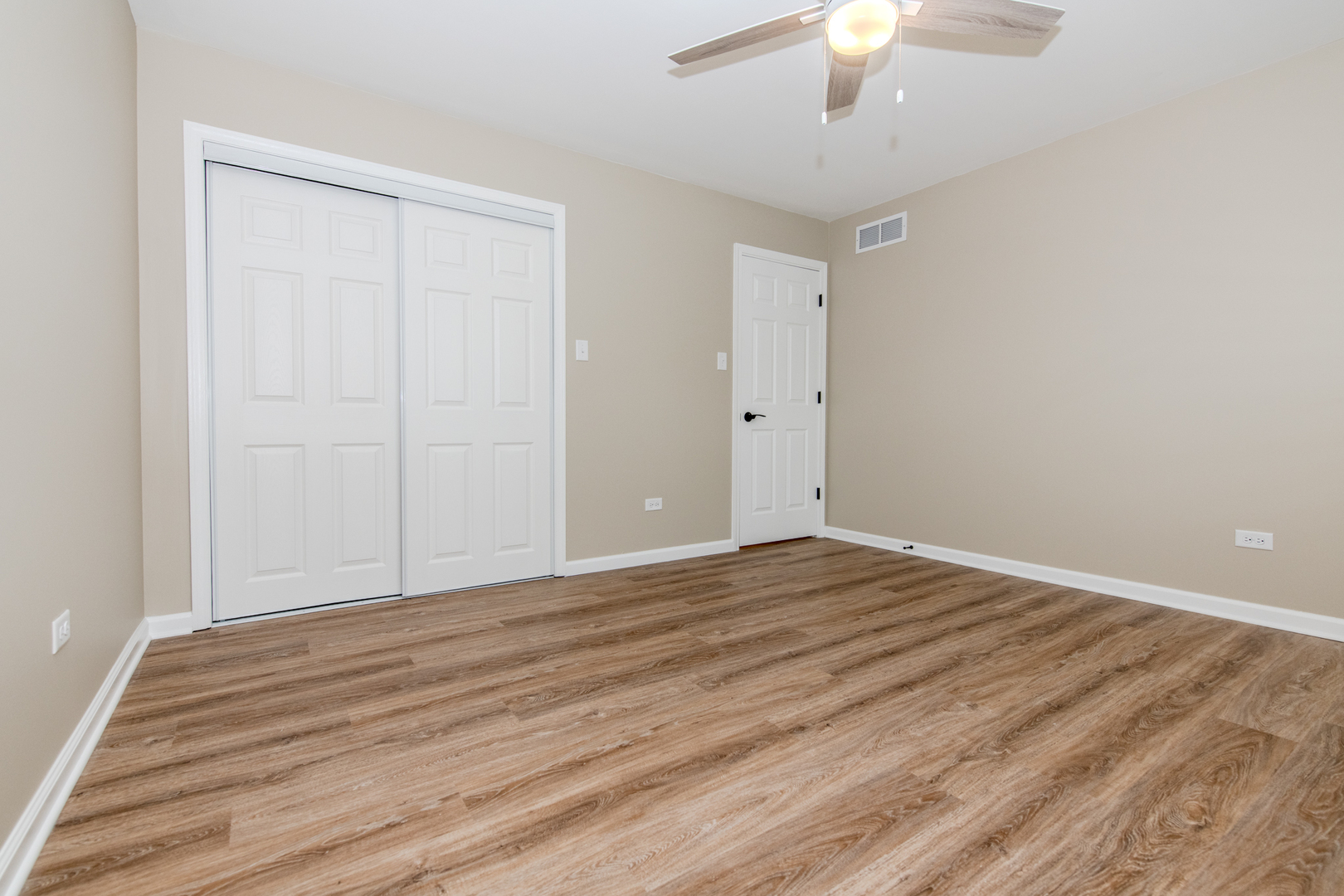 2807 Lektorich Lane Property Photo 27