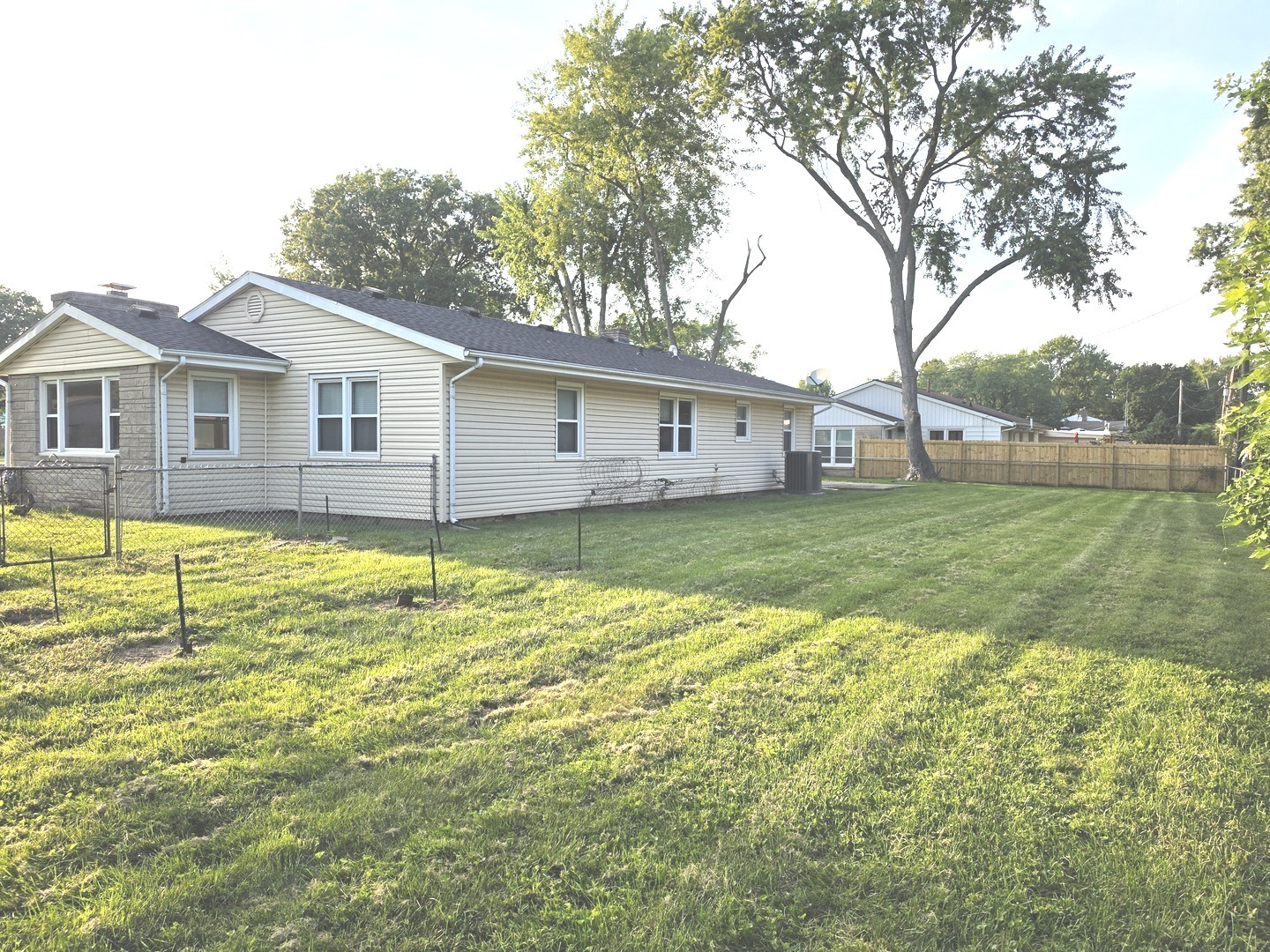 906 Snyder Drive Property Photo 6