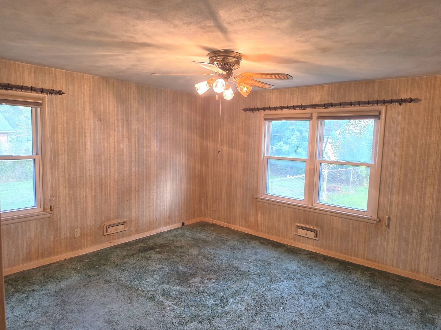 906 Snyder Drive Property Photo 32