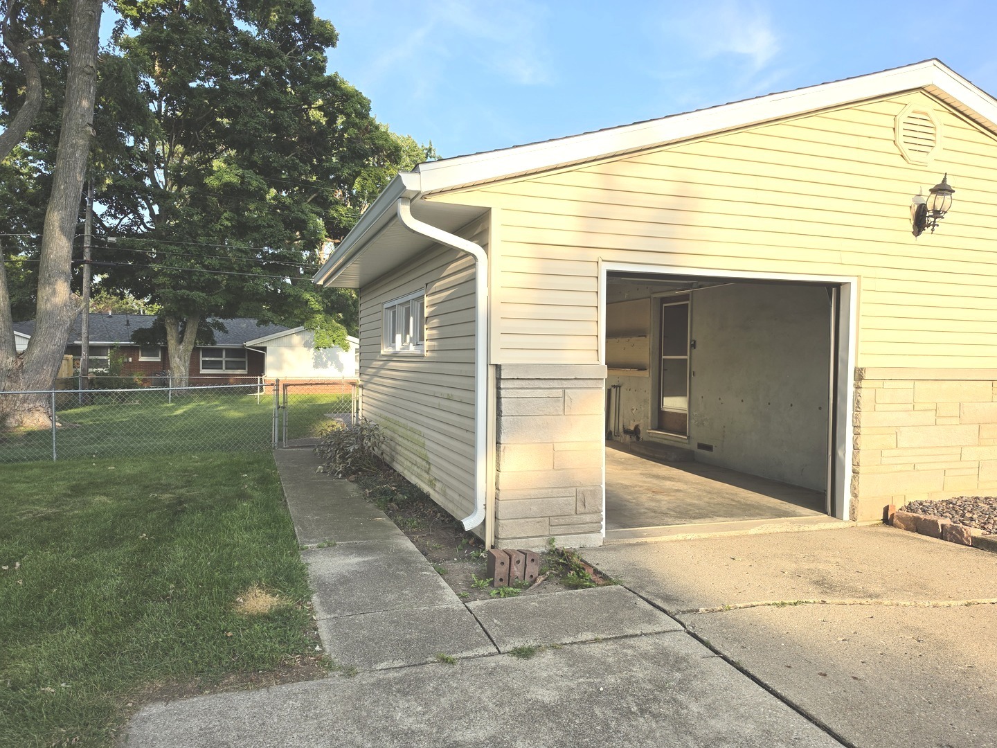 906 Snyder Drive Property Photo 37