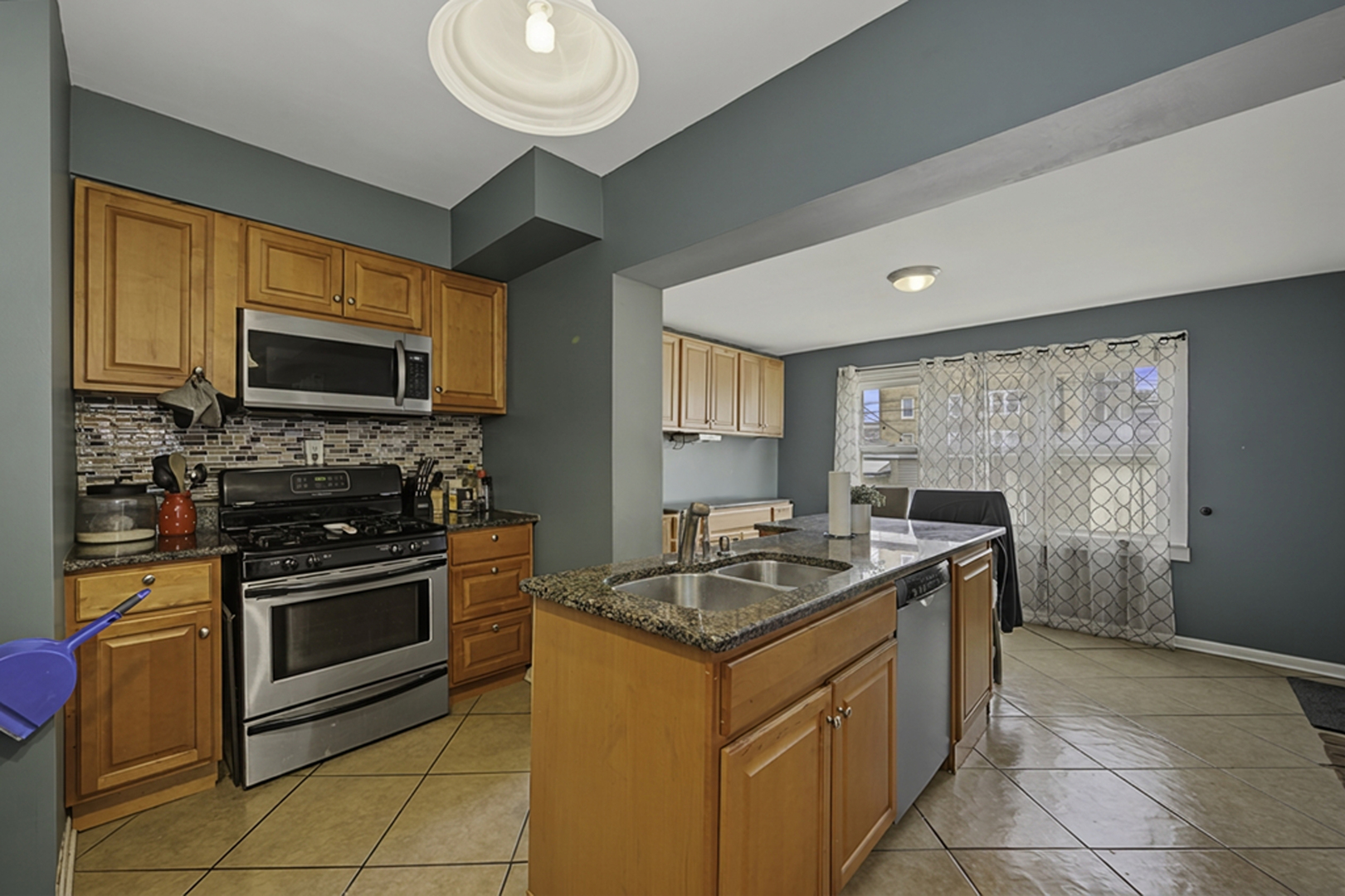4226 W Haddon Avenue Property Photo 2