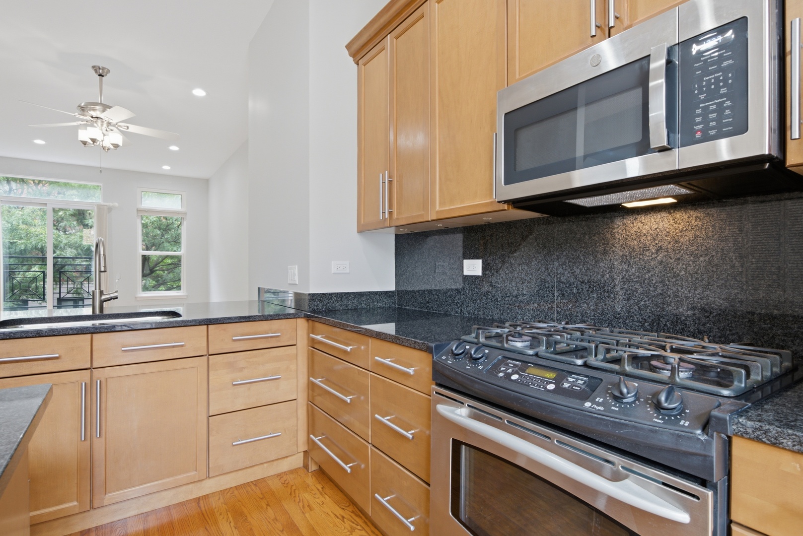 935 W College Parkway Property Photo 17