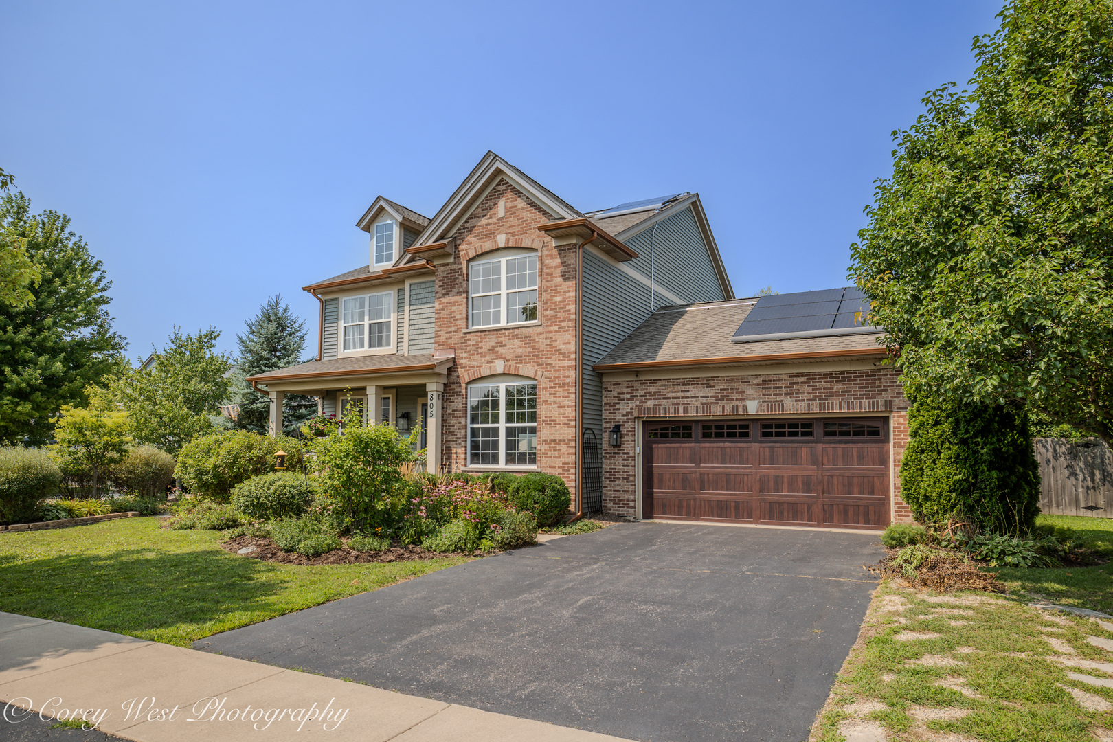 805 Alden Drive Property Photo 1