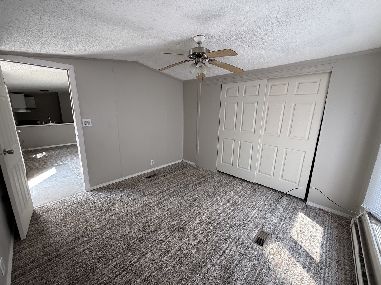 1712 S Dixie Highway 204 Property Photo 7