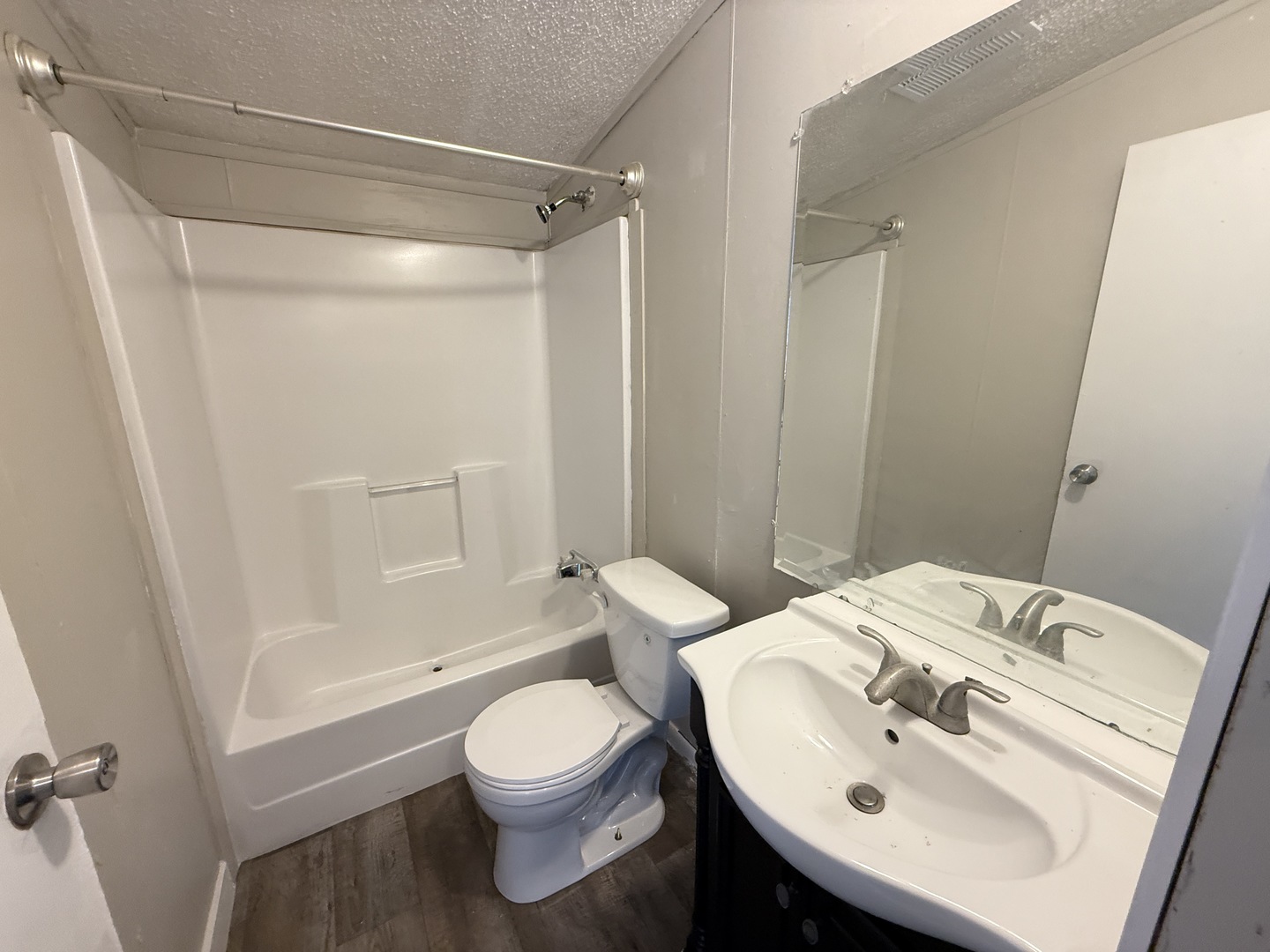1712 S Dixie Highway 204 Property Photo 15