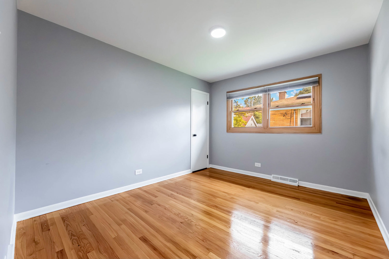 3622 W 54th Street Property Photo 9