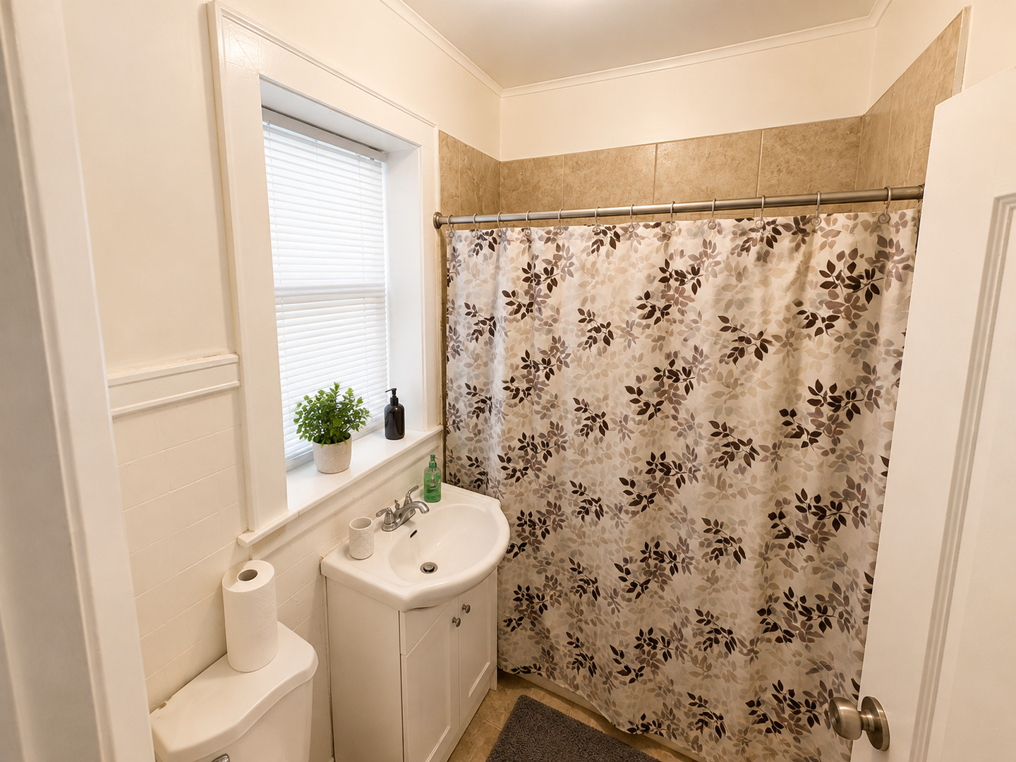 7414 S Chappel Avenue Property Photo 7