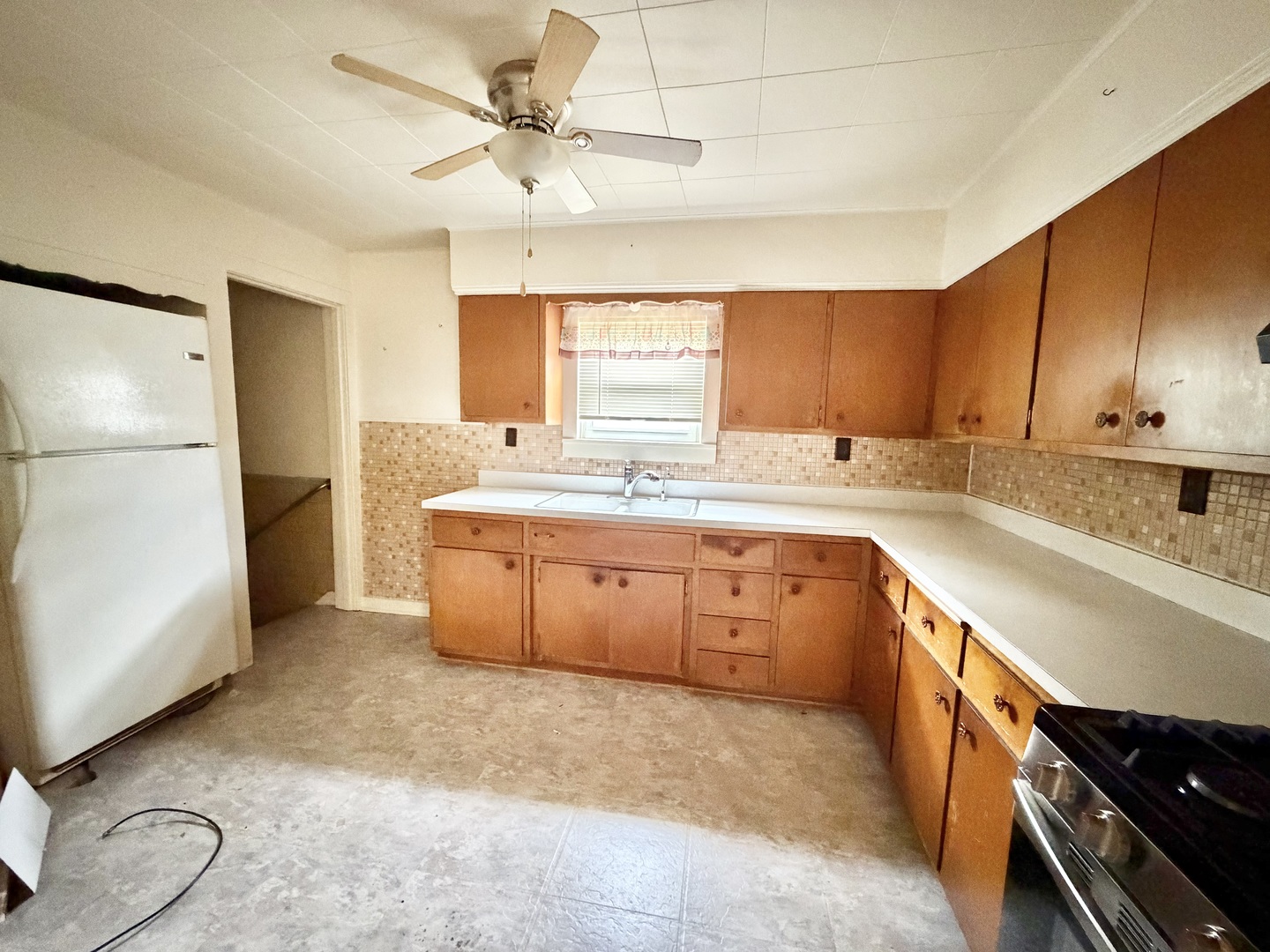 14613 Avers Avenue Property Photo 13