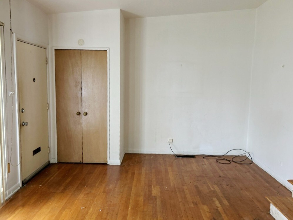 1300 E 87th Street Property Photo 7