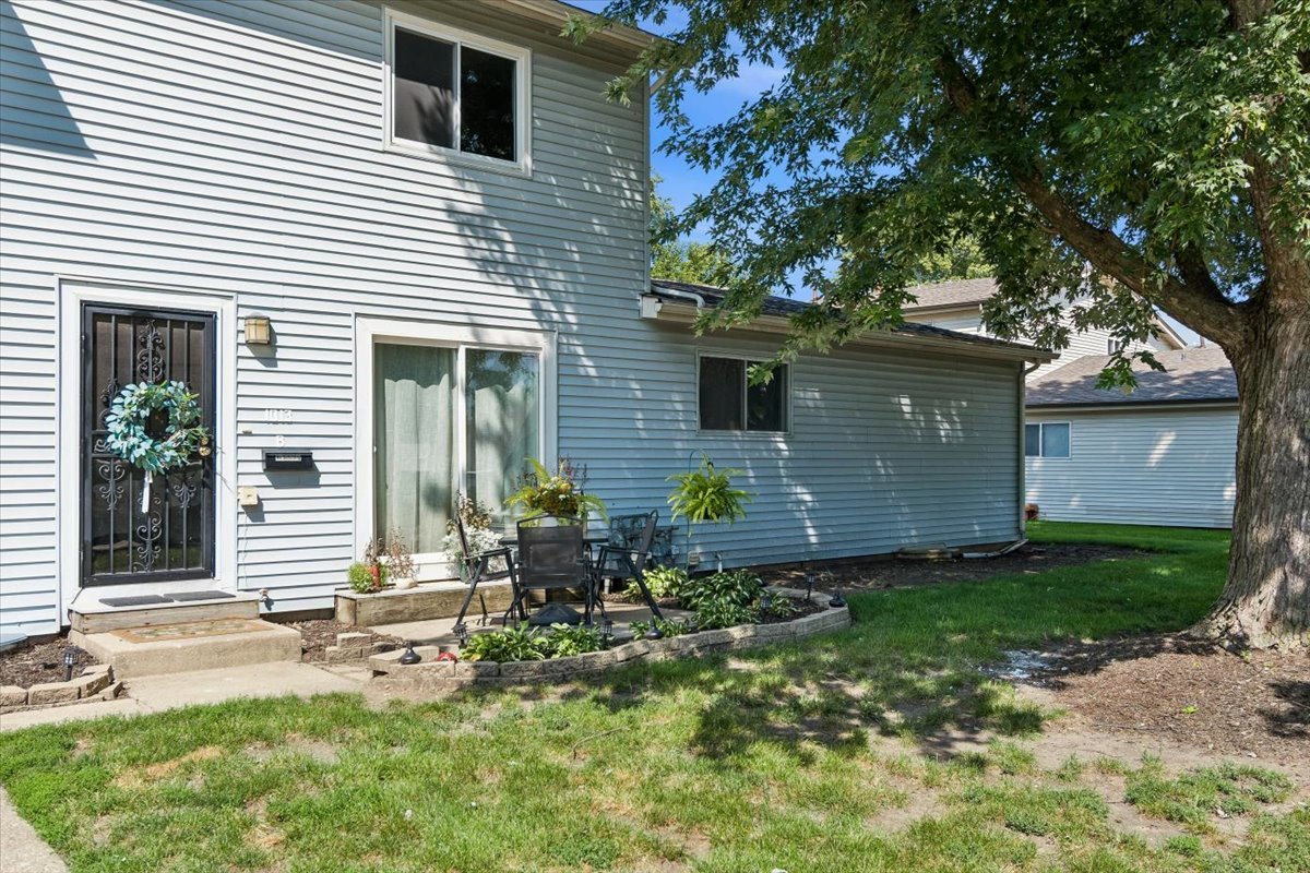 1013 Gael Drive B Property Photo 1