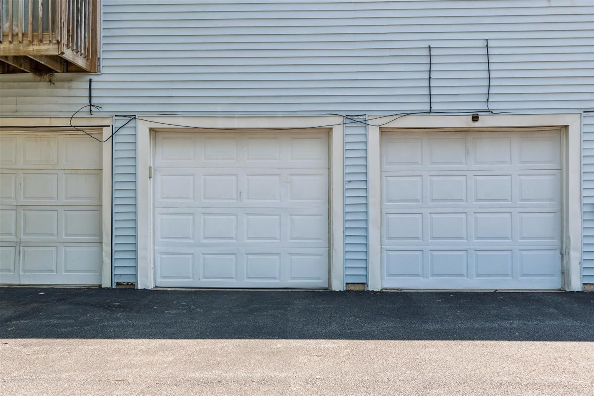 1013 Gael Drive B Property Photo 19