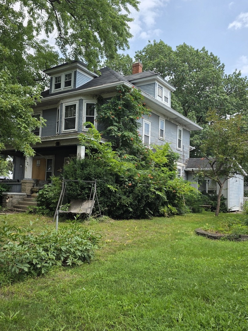 912 Locust Street Property Photo 1