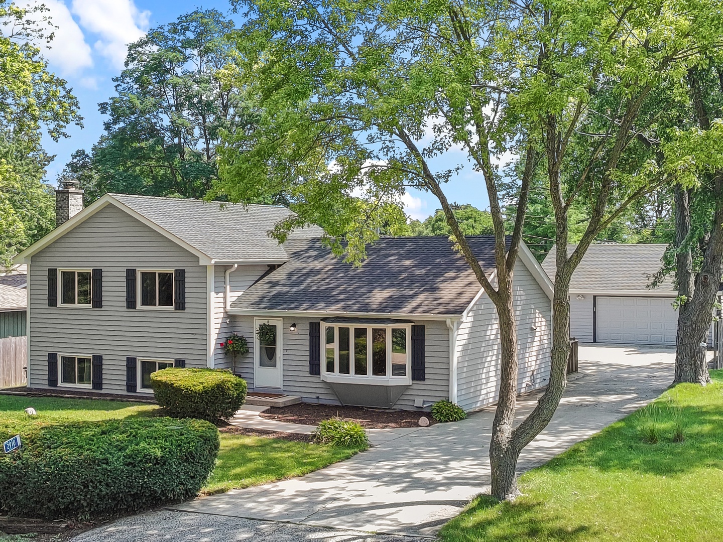 2910 Hickory Lane