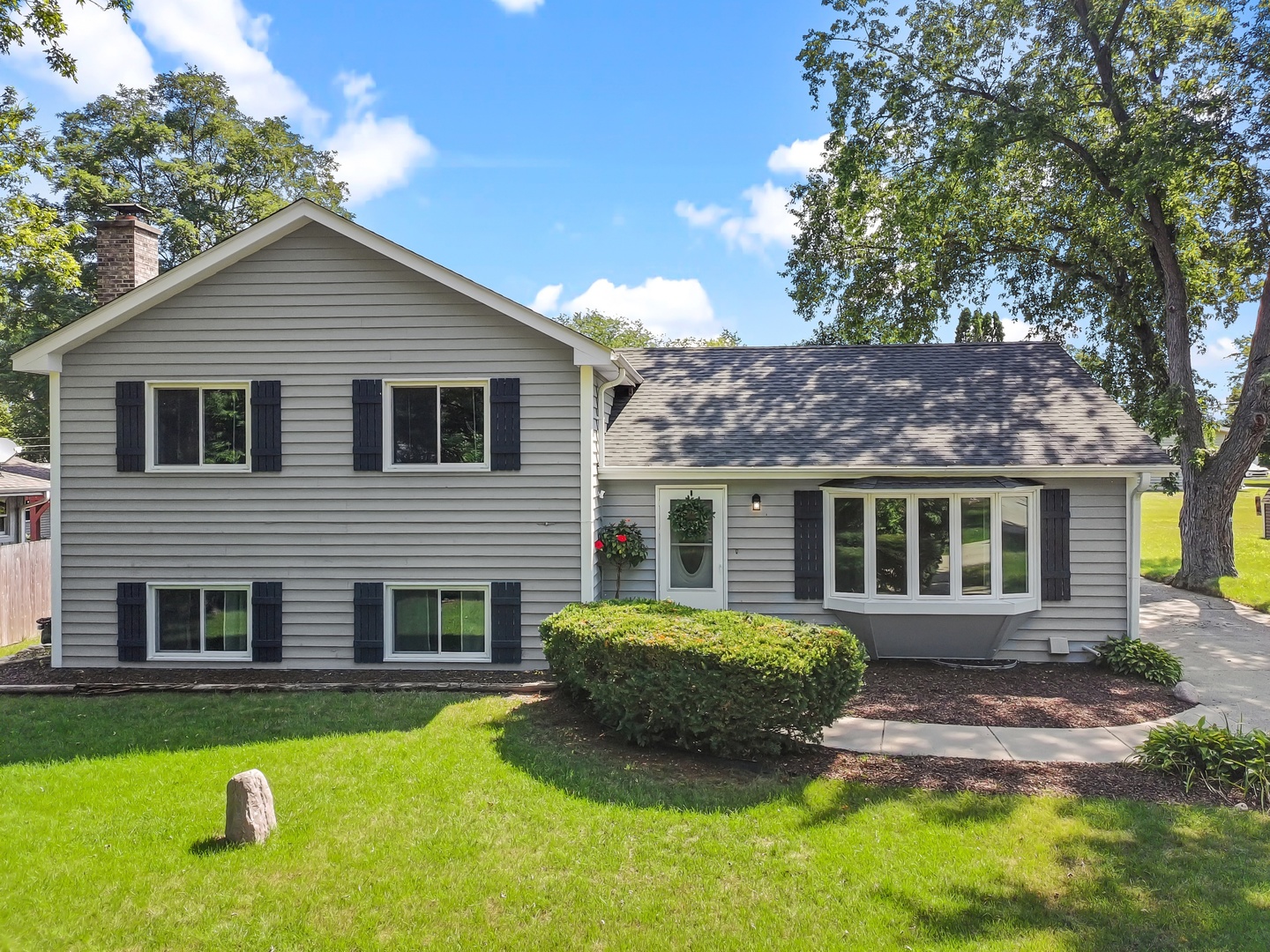 2910 Hickory Lane Property Photo 4