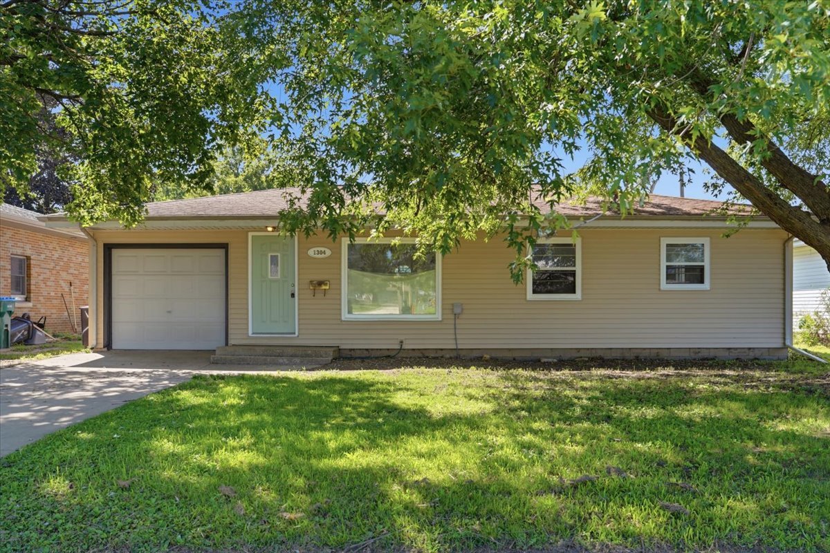 1304 11th Avenue Property Photo 1