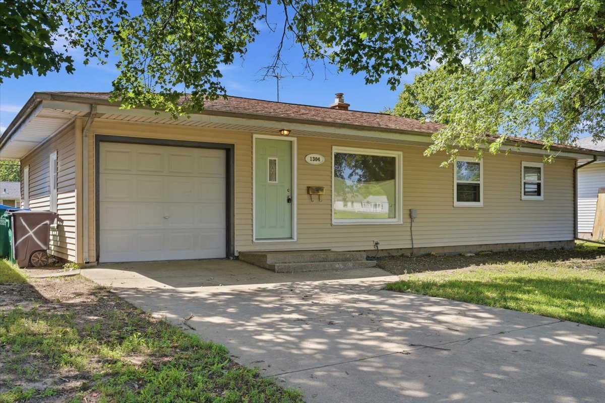 1304 11th Avenue Property Photo 2
