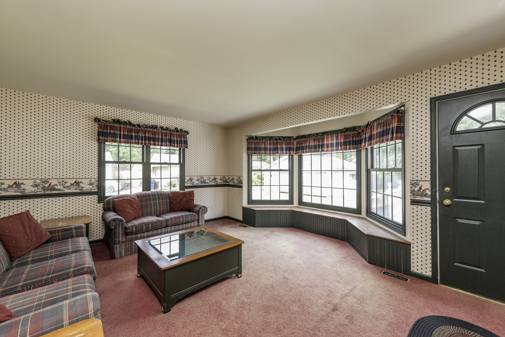 1939 Chestnut Street Property Photo 3