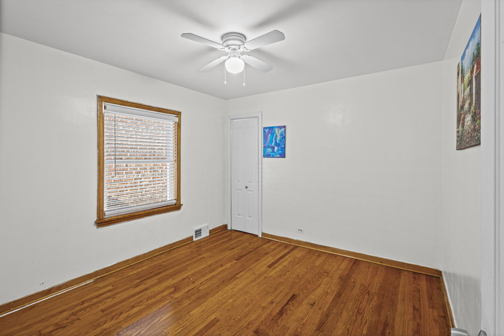 8340 S Yates Boulevard Property Photo 11